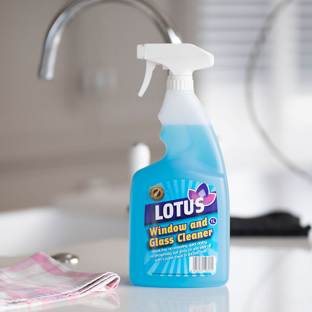 Window & Glass Cleaner 1L – Soapbox NZ